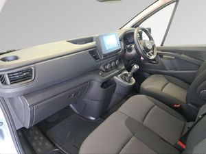 Nissan Primastar PRIMASTAR L2H1 130 SV PREMIUM - Image 2