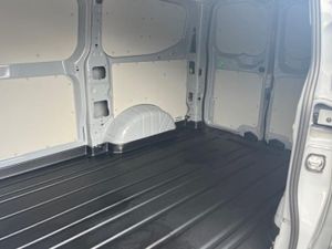 Ford Transit Custom 320 L1  FWD 2.0 EcoBlue 136ps - Image 4