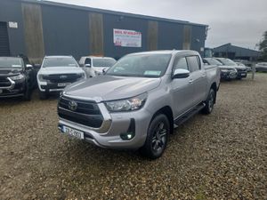 Toyota Hilux 2.8 D4D SR5 - Image 4