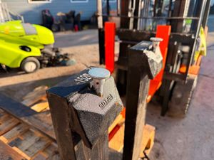 60" Heavy Duty Forklift Fork Extensions  5ft Long - Image 4