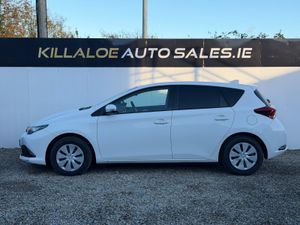 2019 Toyota Auris VAN 1.4D4D (very low KM!) - Image 4
