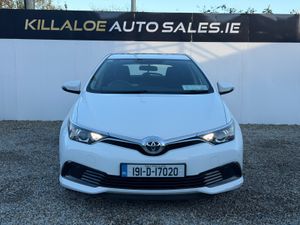 2019 Toyota Auris VAN 1.4D4D (very low KM!) - Image 2