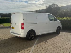 2019 (192Reg) Vauxhall Vivaro Sportive 120bhpq - Image 4