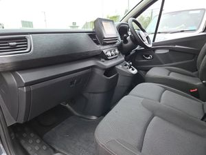 Renault Trafic LL30 BLUE DCI 170 9SP A - Image 4