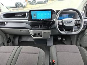 Ford Transit Custom KOMBI 340 L *9 Seater PHEV* - Image 4