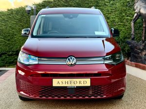 Volkswagen Caddy 7 Seater 2.0 TDI Automatic as new - Image 2