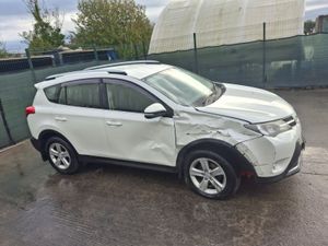 2014 Toyota Rav 4 2.0 D4D - Image 4