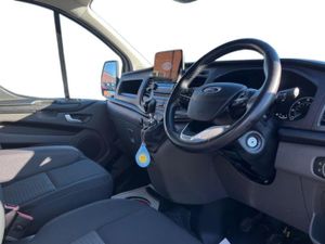 Ford Transit Custom 300 L2  FWD 2.0 EcoBlue 130ps - Image 3