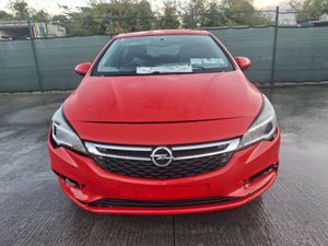 2016 Opel Astra  1.6 Diesel - Image 2