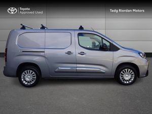 Toyota Proace City 1.5 GX LWB (price includes VAT) - Image 3
