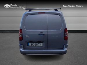 Toyota Proace City 1.5 GX LWB (price includes VAT) - Image 4