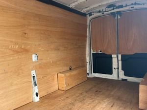 Ford Transit 350 Limited L3 H2 LWB Medium Roof FWD - Image 4