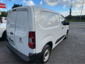 Peugeot Partner ACTIVE PLUS 1.5 BLUEHD - Image 4