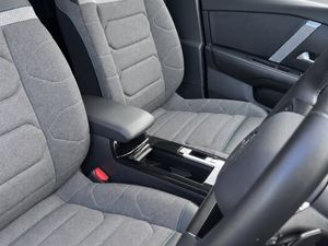 232 Citroen C4 C-Series Automatic Commercial - Image 3