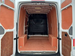 Volkswagen Crafter 2.0 TDI 140PS Startline High Ro - Image 4
