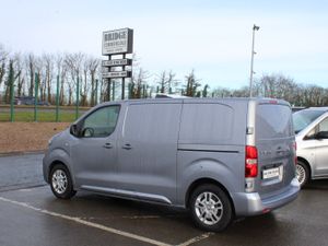 2022 Vauxhall Vivaro 2700 L1H1 Sportive - Image 3