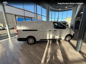 Toyota Proace BEV Showroom pre-reg - Image 3