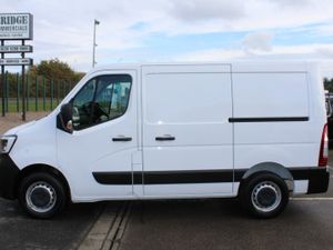 2023 Renault Master 35 L1H1 - Image 3