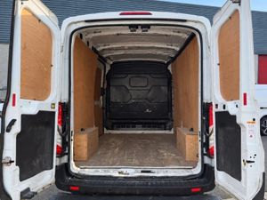 232 Ford Transit Trend 130Bhp - Image 4