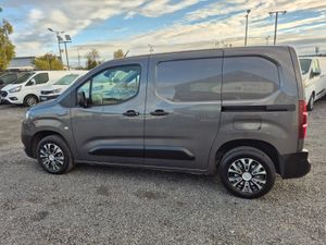 TOYOTA PROACE CITY INCLUDES VAT - Image 4