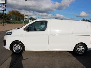 2022 Vauxhall Vivaro 2700 L1H1 Sportive - Image 4