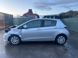 131 Toyota Yaris Automatic 80km - Image 3