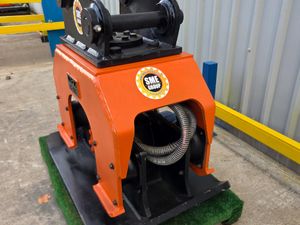 Npk C60 Hydraulic Compactor Plate - Image 2