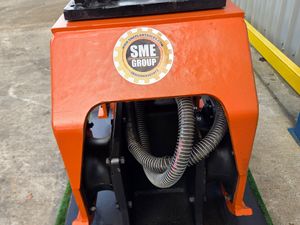 Npk C60 Hydraulic Compactor Plate - Image 3