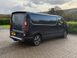 2022 (222 Reg) Renault Trafic Exclusive 170bhpAuto - Image 4