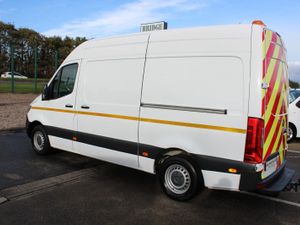 2023 Mercedes-Benz Sprinter 315 L2H2 - Image 4
