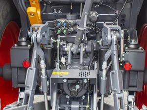 New Kubota M4073 Tractor - Image 4