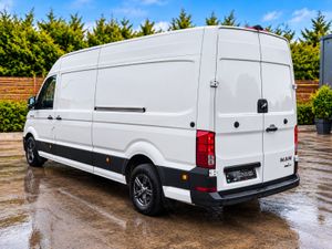 222 MAN TGE LION LX 140 BHP 6 SPEED LWB LIKE NEW - Image 3
