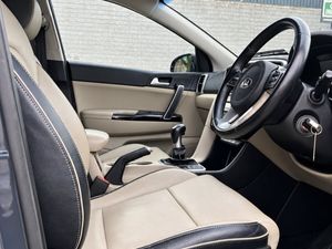 2020 Kia Sportage K3 MHEV Commercial - Image 3