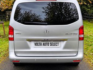 Mercedes-Benz Vito Crew Cab Bluetec Sport NO VAT - Image 4