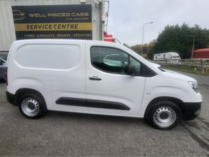 Opel Combo KOMF L1H1-1.5 100PS D 3DR - Image 3