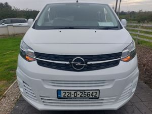 VIVARO 2022' 6 SEATER CREWCAB - Image 2