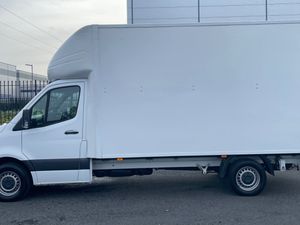 2022 Sprinter 315 Luton Box Body and Tail Lift - Image 4