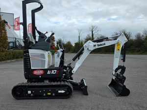 NEW Bobcat E10z Mini Digger | From € 84 p/ week - Image 3