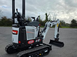 NEW Bobcat E10z Mini Digger | From € 84 p/ week - Image 3
