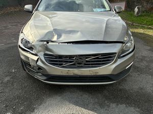 2016 Volvo v60 diesel drive home - Image 3