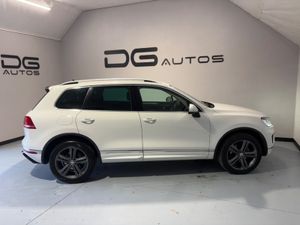 Volkswagen Touareg R line -5 Seater Business Utili - Image 3