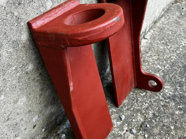 Matbro (pin and cone)Manitou,Euro 8 brackets - Main image