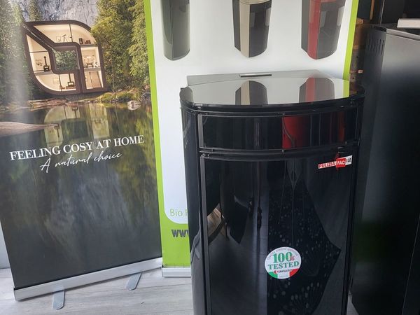 Woodpellet stoves with back boilers (in stock) - Main image