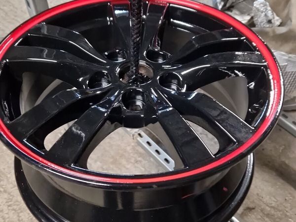 Powder coating wheels and gates - Main image