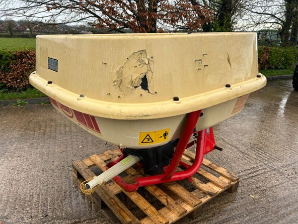 Vicon fertiliser sower for sale in Tyrone for £1,800 on DoneDeal