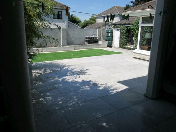 LAKESIDE LANDSCAPING AND PAVING - Main image