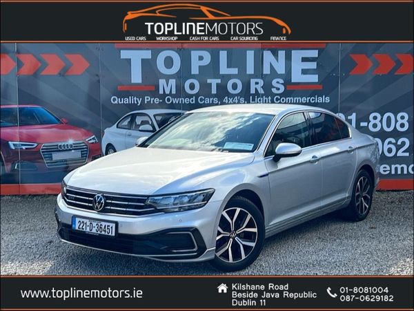 Volkswagen Passat Saloon, Petrol Hybrid, 2022, Silver