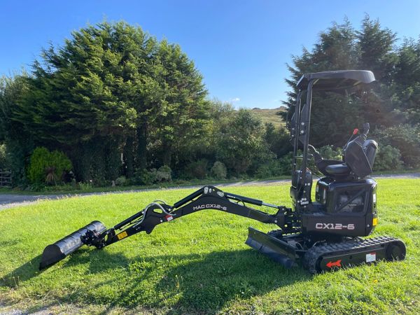 MAC 1.2 Ton micro digger. High spec. - Main image