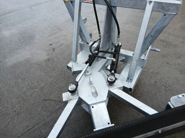 NEW STEKRO HYDRAULIC SCRAPER/PUSHER. - Main image