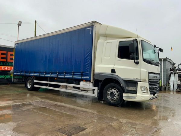 DAF CF 28ft  CURTAINSIDE.  260hp EURO6 AUTOMATIC. - Main image